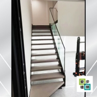 玻璃護欄樓梯-愛步樓梯