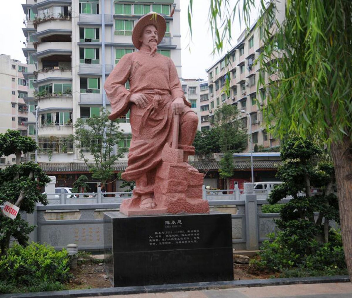 廣場人物石雕/重慶石雕工廠/重慶雕塑公司