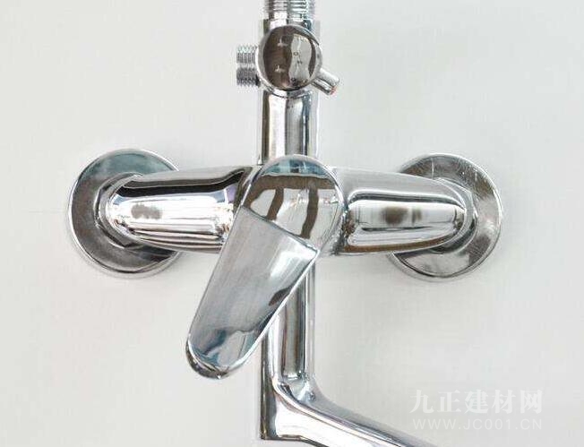 亚星游戏官网-www.yaxin222.com淋浴水龙头漏水怎么修？水龙头维修步(图3)