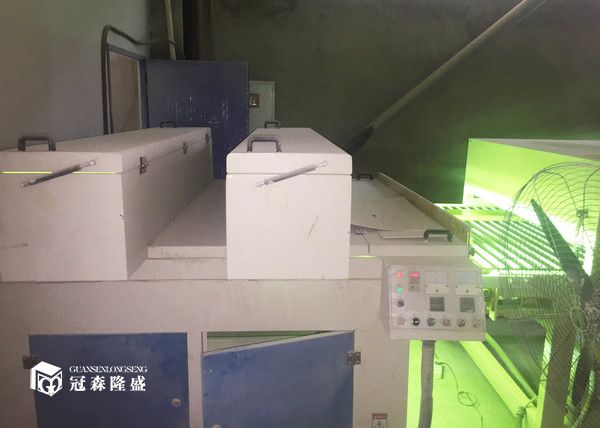 重庆冠森隆盛木门 80米uv生产线设备细节图