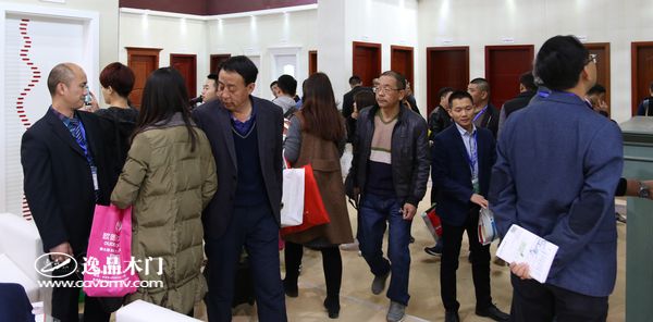 重庆逸品木门:历届展会盛况 热闹非凡