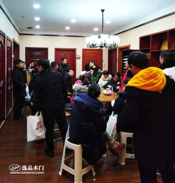 逸品木门红星美凯龙宜昌专卖店人气爆棚