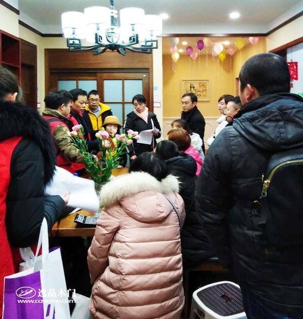 逸品木门红星美凯龙宜昌专卖店人气火爆