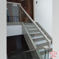 玻璃护栏楼梯-南京楼梯厂-南京红灯楼梯