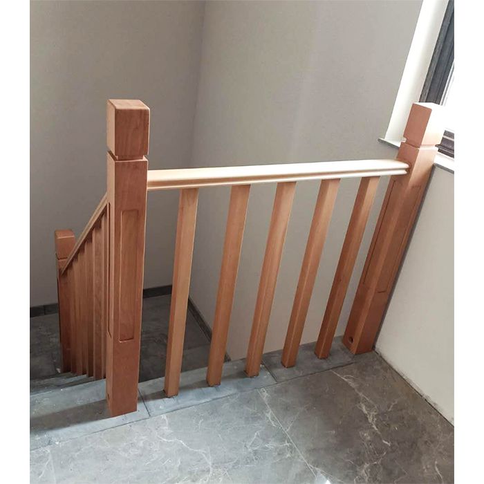 带木头的楼梯扶手图片